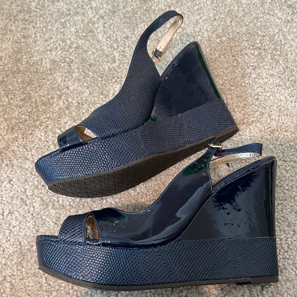Lilly Pulitzer wedges- size 9 - Picture 2 of 4
